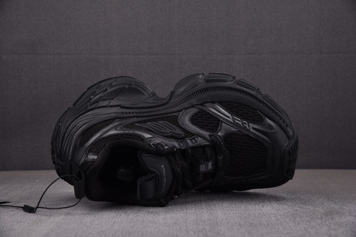 bl 10xl speed trainer sneaker