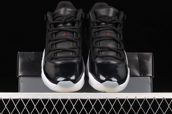 air jordan 11 low “72-10” av2187-001