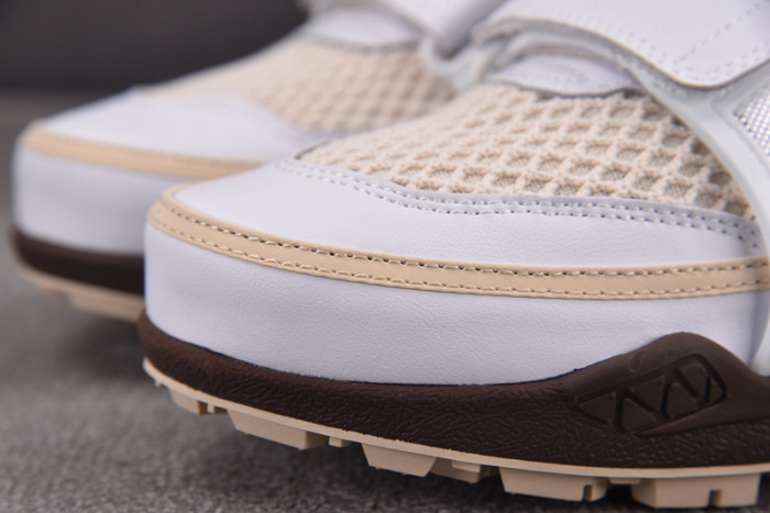 Travis Scott x Nike Zoom Field Jaxx White Light Chocolate HQ3073-100