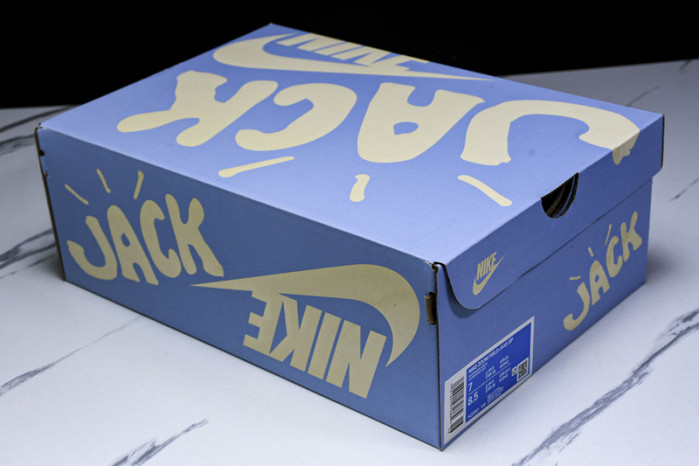 Travis Scott x Nike Zoom Field Jaxx HQ3061-104