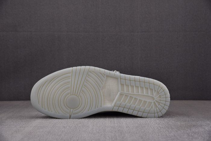 AIR JORDAN 1 RETRO LOW OG YEAR OF THE DRAGON FN3727-100