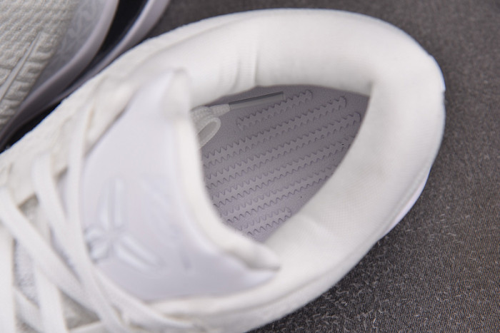 Nike Kobe 9 Elite Low Protro 