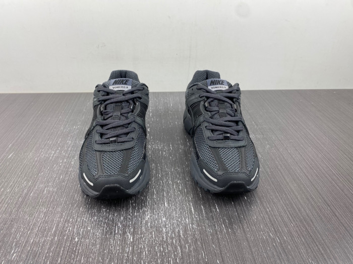 nike zoom vomero 5 sp anthracite men