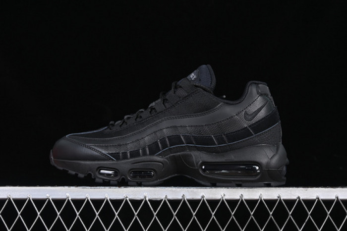 NIKE AIR MAX 95 ESSENTIAL TRIPLE BLACK CL3705-001