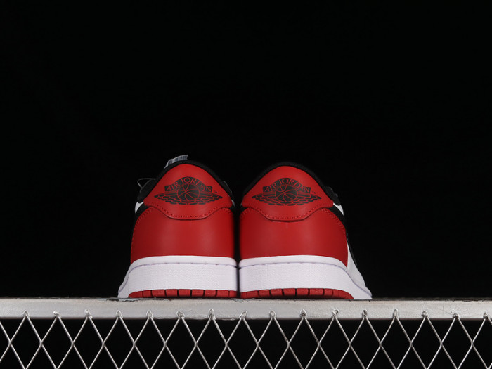 air jordan 1 low og "black toe" cz0790-106