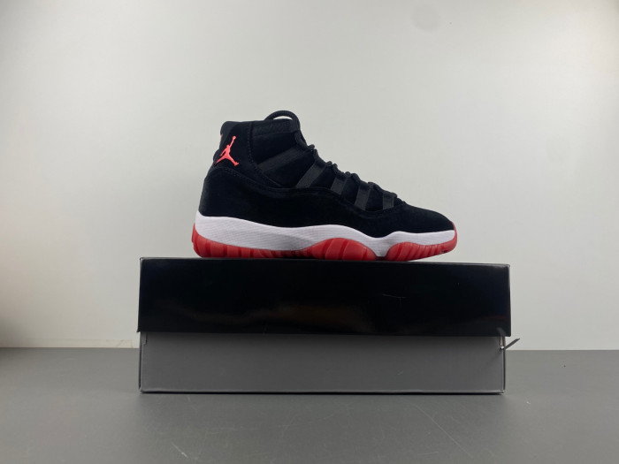 AIR JORDAN 11 RETRO 