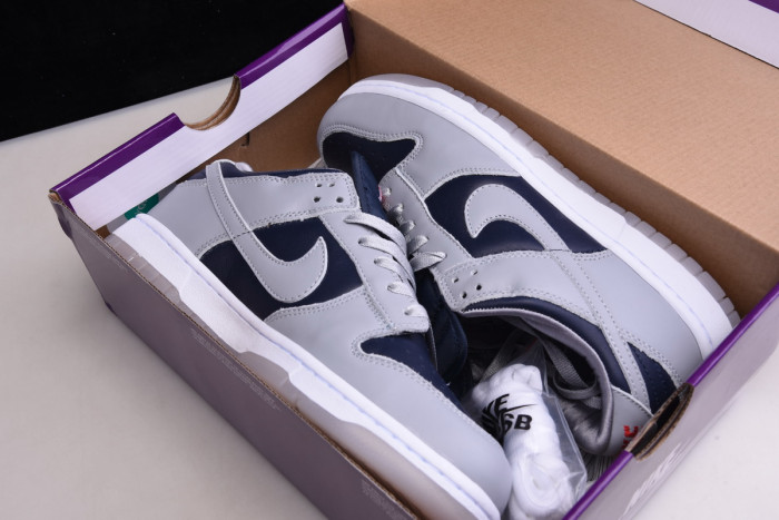 nike sb dunk low grey dark blue dd1768-400