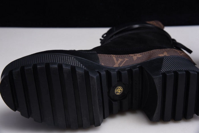 lu vi laurente platform desert boot