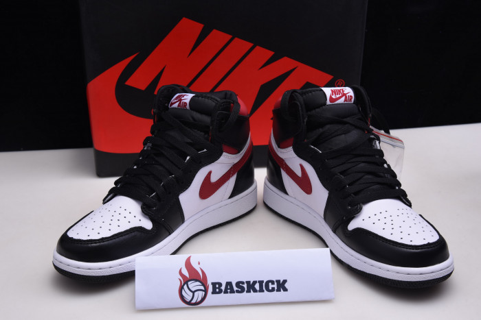 air jordan 1 black white gym red 555088-061
