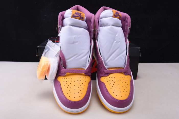 air jordan 1 high og “brotherhood” 555088-706