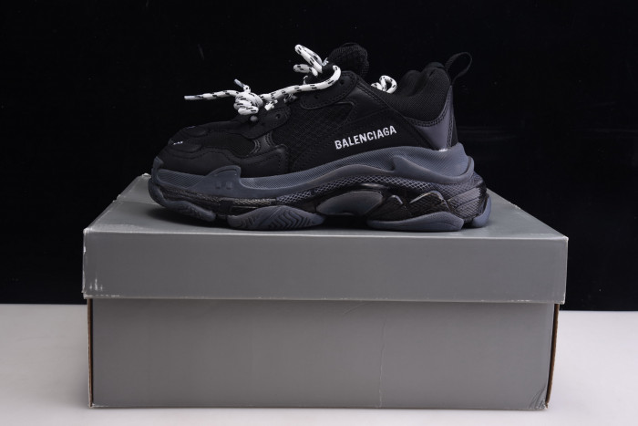 bl triple s trainers black sneakers h903p8082