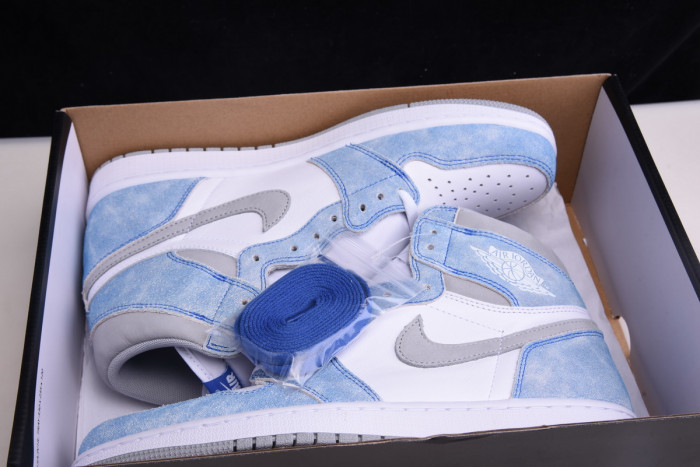 air jordan 1 high og hyper royal 555088-402