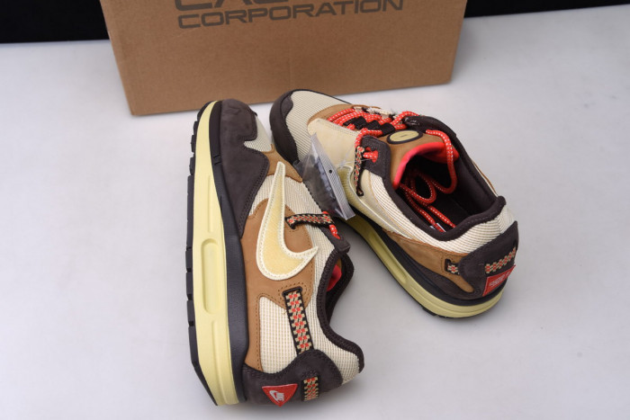 travis scott x nike air max 1 do9392-200