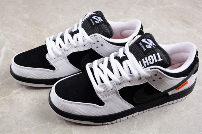 tightbooth x nike sb dunk low fd2629-100