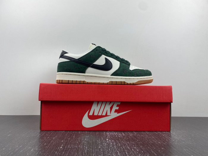 nike dunk low green snake fq8893-397