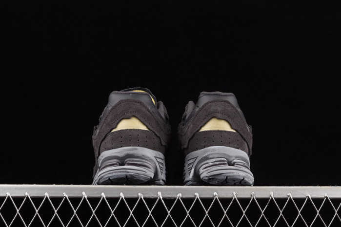 new balance 2002r protection pack phantom m2002rdb