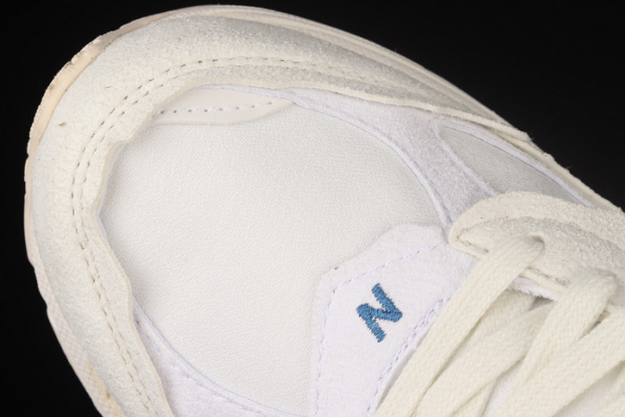 new balance 2002r protection m2002rdc