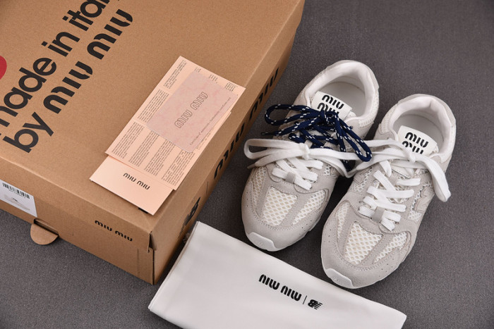 new balance x miu miu nb5300