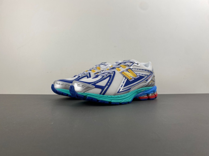 NEW BALANCE 1906R DTLR MOON SIGN U1906RMS